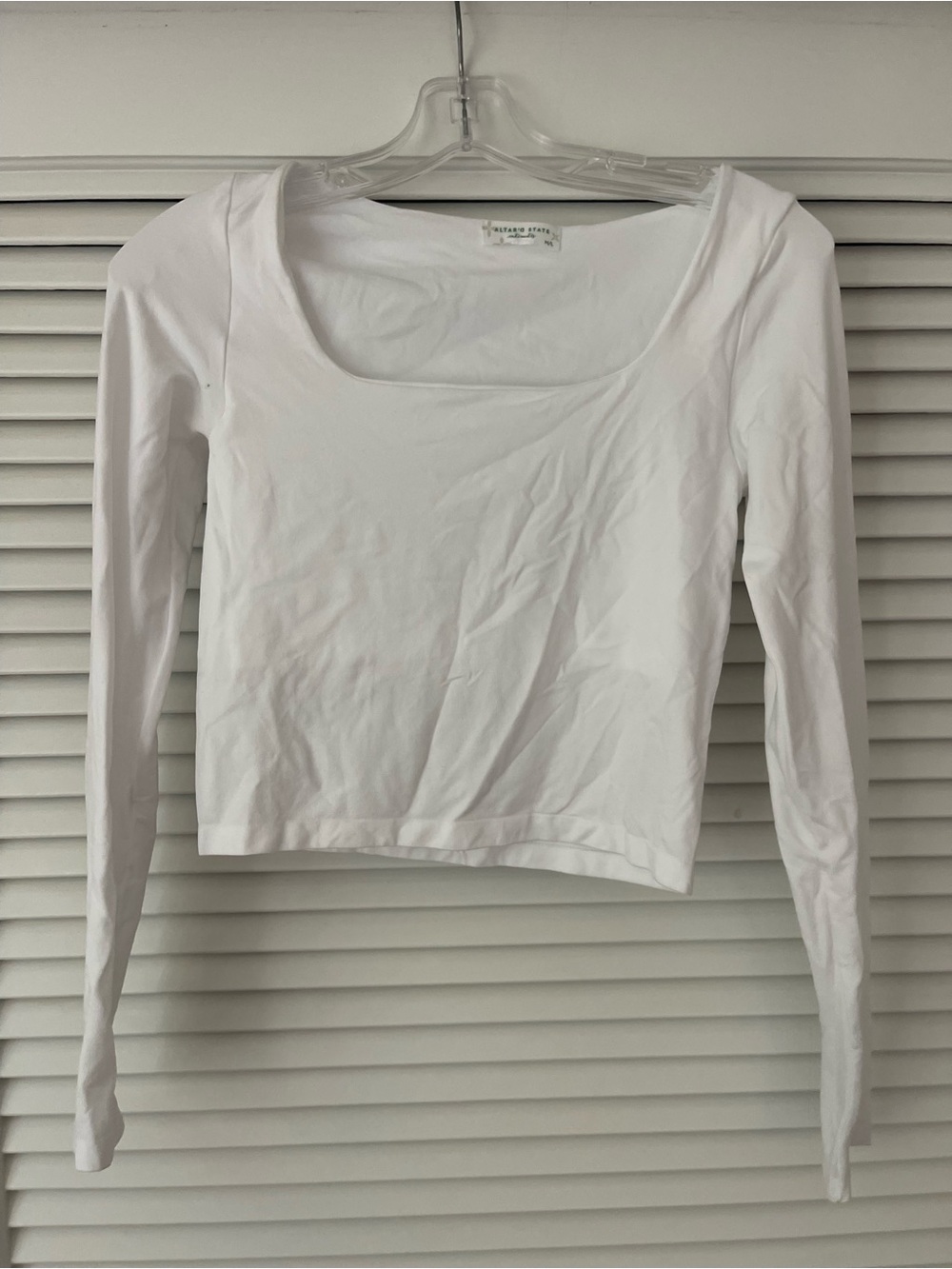 Altar'd State White Long-Sleeve Scoop Neck Top